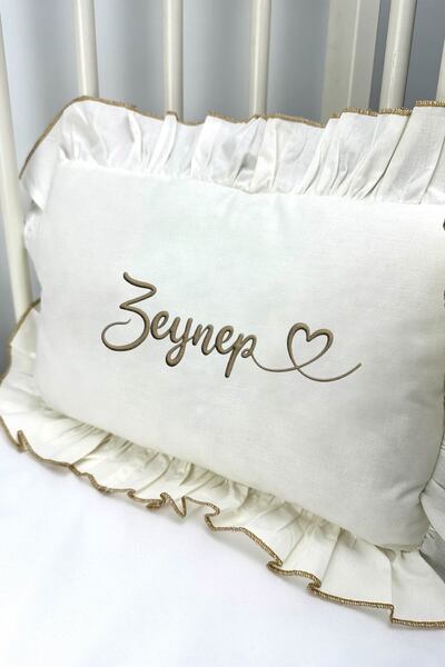Messido Kişiye Özel Nakışlı İsimli Bebek Yastığı – Fırfırlı,  35x45 cm Bebek Yastık Yumuşak & Şık Tasarım