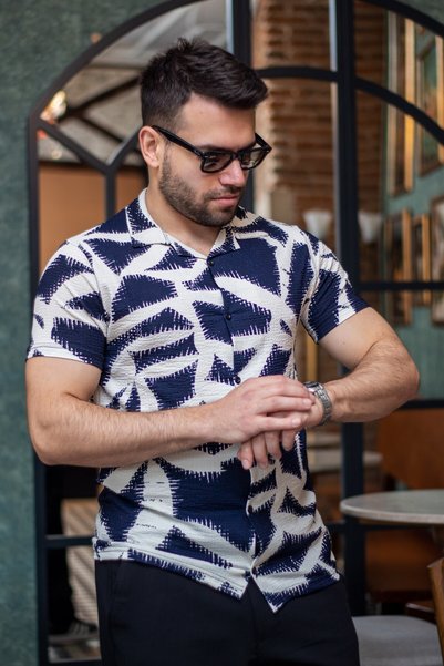 Azıcık Akıllı Men's Navy Blue White Pattern Flexible Wrap Regular Fit Short Sleeve Shirt 25Egmlgımm