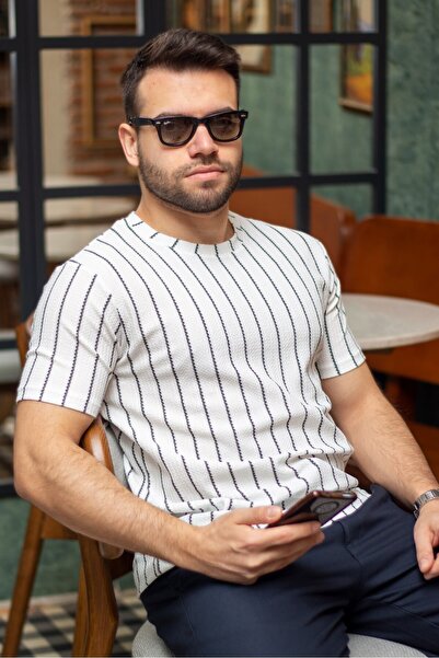 Azıcık Akıllı تي شيرت رجالي أبيض وأسود بنمط مخطط مرن من نسيج الكريب الملتوي 2...