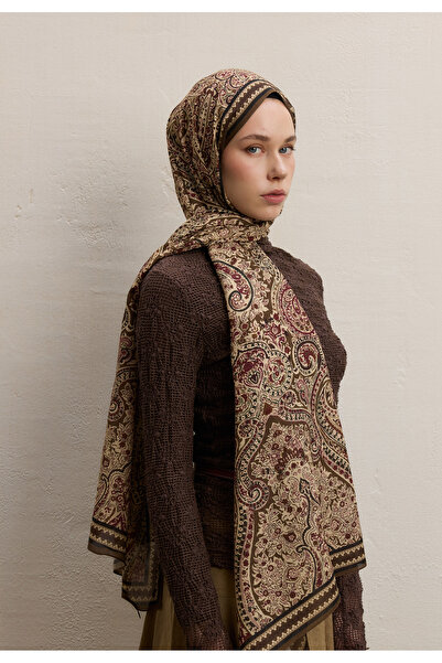 Fresh شال بنمط الزمرد بني حليبي