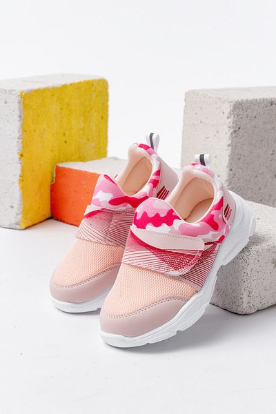 Slipcat Unisex Kids Laceless Comfortable Flexible Daily Sneaker Sports Shoes