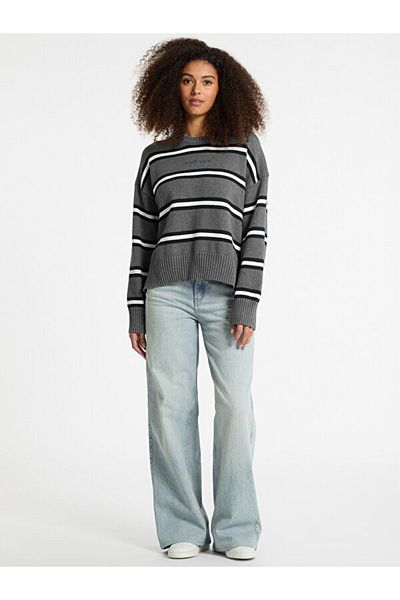 Guess Jeans Kadın Triko