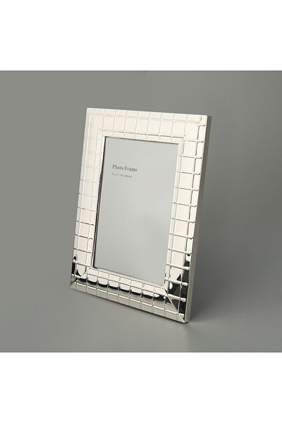 AROW Metal Checkered Photo Frame - Silver - 10X15 cm