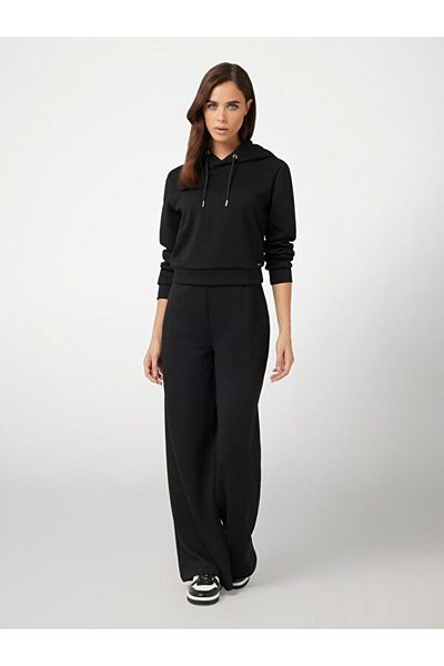 Guess Mikina – uvolněný střih a stylový design