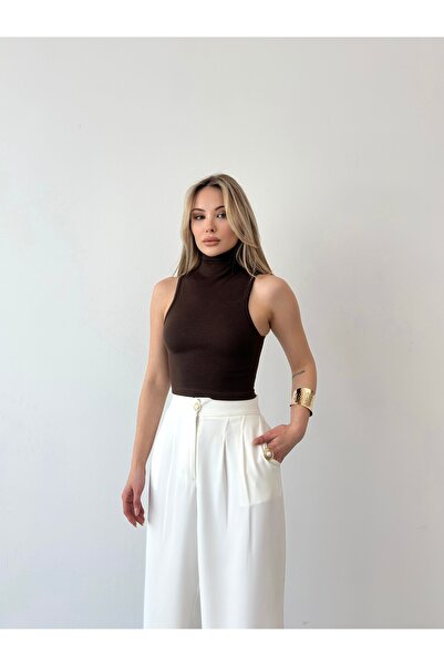 Somut istanbul Дамска блуза с горчиво кафе, без ръкави, с лодкаобразно деколт...