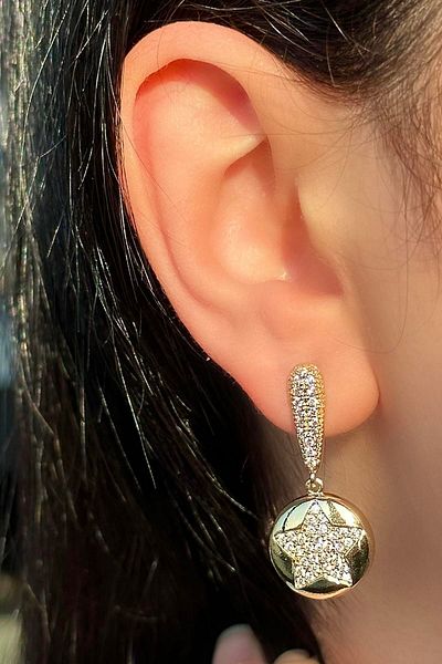 TAKIŞTIR Gold Color Star Figured Stone Detailed Earrings (Pair)