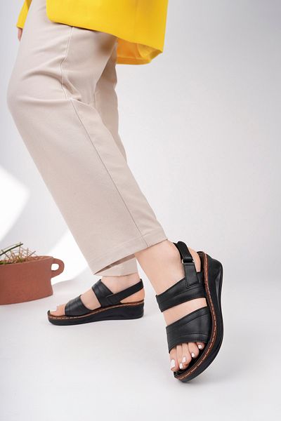 McDark Women Black Sandals