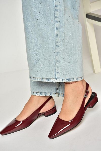 Fox Shoes U 404602208   Burgundy Patent Leather Low Heeled Women's Shoes