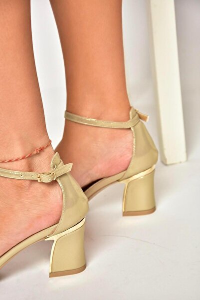 Fox Shoes U 820231509   Gold Thick Heeled Women's Shoes