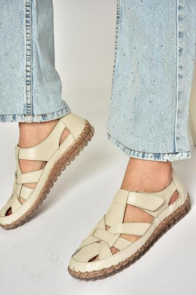 Fox Shoes U555413003 Bej Hakiki Deri Kadın Sandalet
