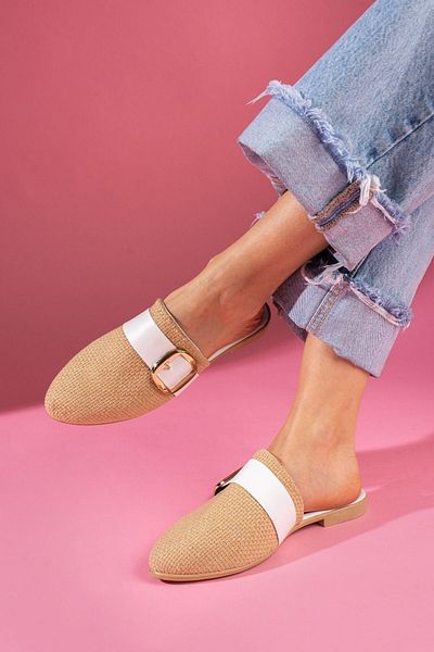 FUGA MODA Pedry White Gold Buckle Straw Textured Closed Front Slippers
