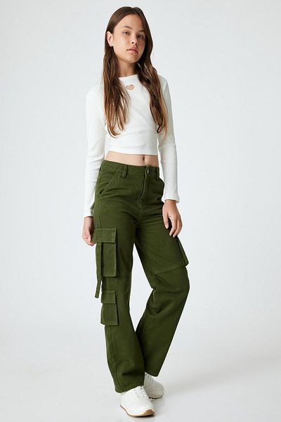 Koton Khakifarbene Mädchenjeans 5WKG40099AD