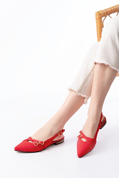 DURUNUN BUTİĞİ Torres Kırmızı Puantiye ( 2 cm Topuklu ) Sivri Burun Ayakkabı