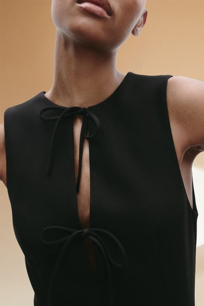 Lia Blanco's Women's Flared Eteli Bow Short Dress