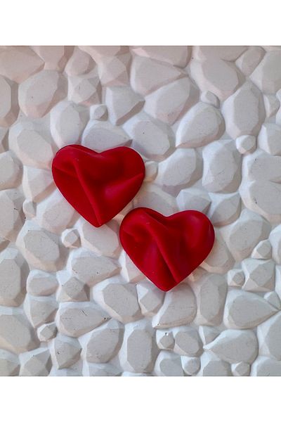 ACCESSORY أقراط على شكل قلب أحمر أقراط من طين البوليمر أقراط منقوشة