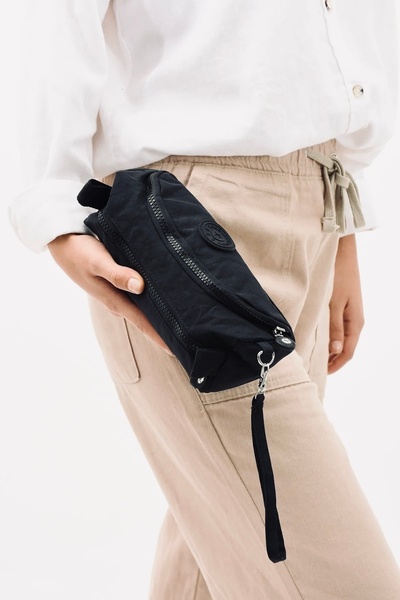 NightLove حامل أقلام بجزئين (قابل للغسل ومقاوم للماء، حقيبة مكياج) أسود داكن