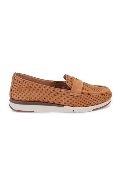 Desa Women's Tan Comfort Leather Loafer