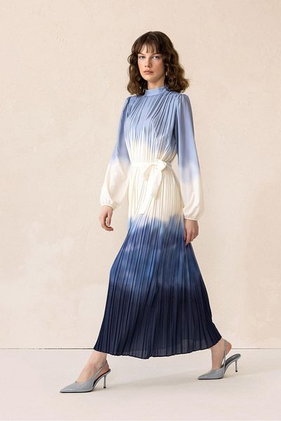 Olcay Rochie lungă plisată albastră cu model Tie-Dye 9304-E
