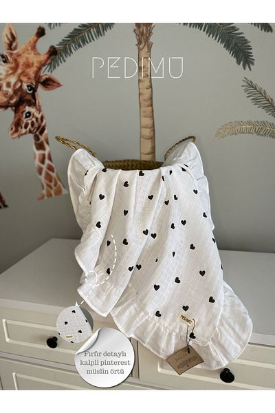 Pedimu Black Heart Frilly - Multi-Purpose Muslin Blanket