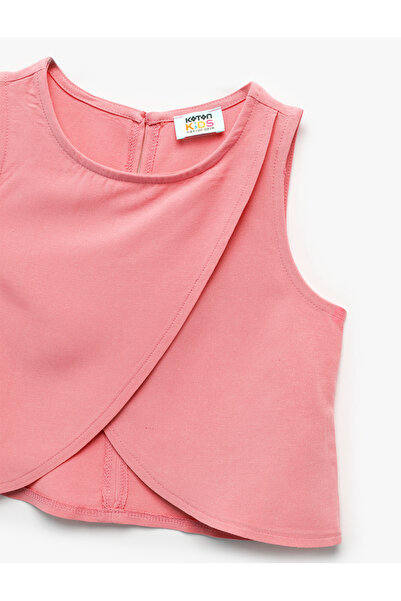 Koton Bisiklet Yaka Kolsuz Asimetrik Kesim Viskon Crop Bluz