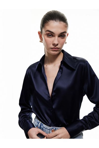 Koton Buttoned Classic Collar Long Sleeve Satin Shirt