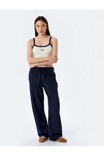 Koton Slim Fit Sleeveless Crop Tank Top with Piping and Thin Straps
