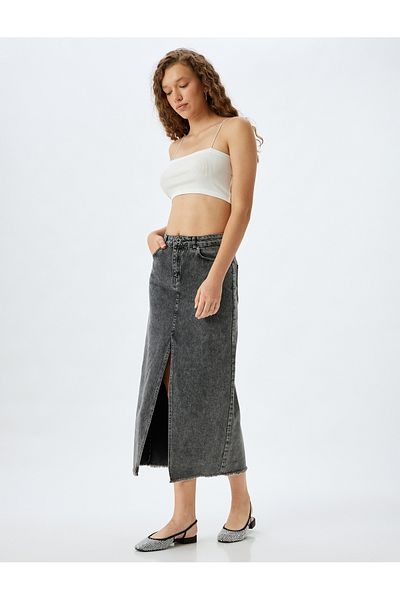 Koton Slim Fit Crop Women's Tank Top with Ribbed Rope Strap