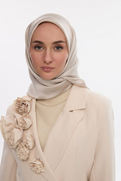 cs camellia scarf وشاح أيدول ساتان جانجان - التوت