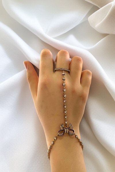 FAYRA ACCESSORIES Crystal Stone Waterway Bow Figured Shahmeran