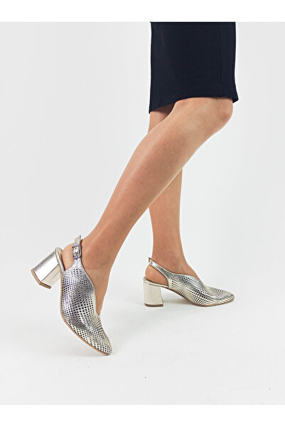 GDT Ayakkabı صندل نسائي بكعب سميك من الجلد الطبيعي بلون ذهبي مقطوع بالليزر مق...