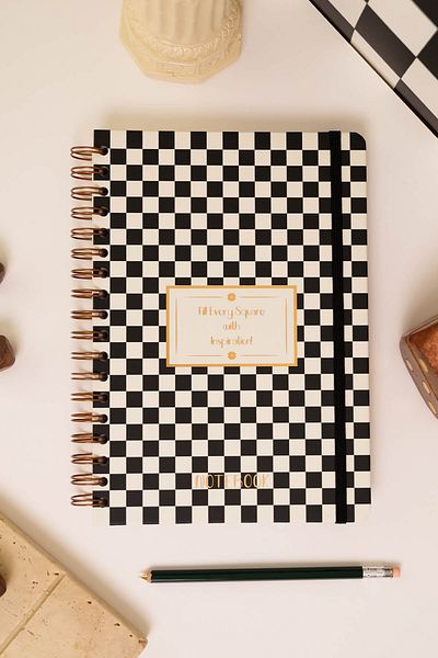 Matt Notebook Blocnotes B5 cu spirală elastică 17x24 cm model de șah