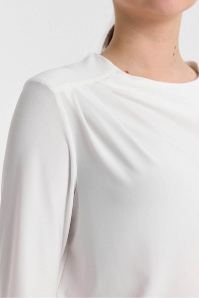 Laranor Ecru Pleated Detail on Shoulder Crew Neck Blouse Day - Night Chic 25L8010