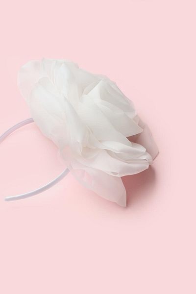 Le Mabelle White Big Rose Detailed Girl's Crown