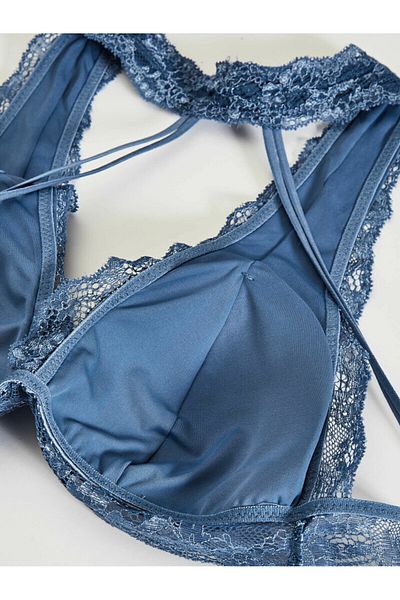 DEEP SECRET Bralet Ds cu detaliu albastru pe spate 200550 br