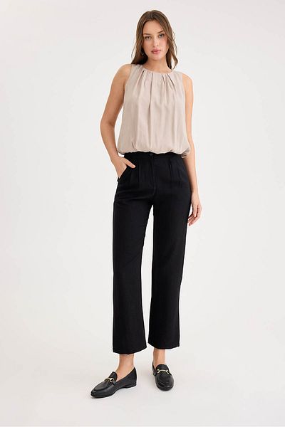 Vitrin High Waist Pleated Trousers