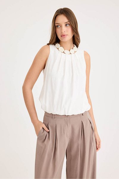 Vitrin Pleated Front Zero Sleeve Skirt Hem Elastic Blouse