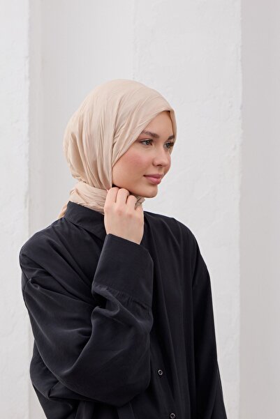 QANU Bamboo Pleated Shawl Beige