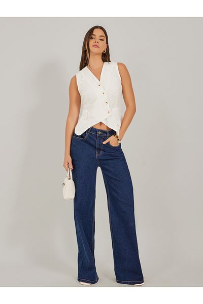 Styli Schiffli V-Neck Sleeveless Wrap Waistcoat