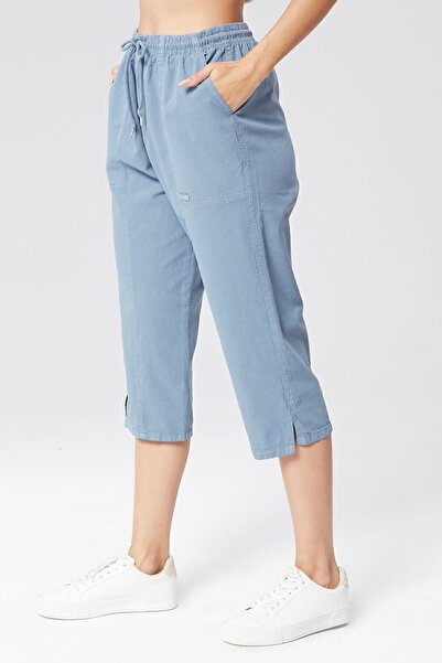 MONAHA Kadın Açık Mavi Rahat Kesim Pamuklu Kapri - Keten, Önden Dikişli, Yırtmaçlı Monaha