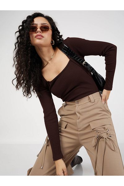 Sassafras By Styli Ribbed Square Neck Long Sleeve Top
