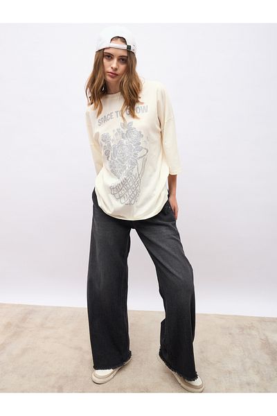 Styli Graphic Print Dropped Shoulders Oversized T-Shirt