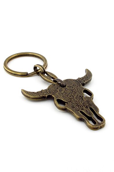 Solfera Patterned Bull Buffalo Skull Horn Antique Yellow Tumbled Metal Keychain Kc239
