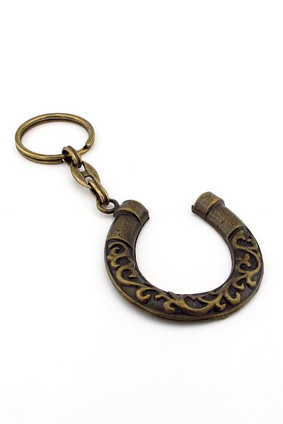 Solfera Horseshoe-Shaped Horse Fortune Luck Ancient Yellow Bronze Metal Keychain Kc238