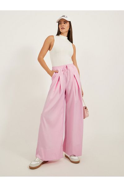 Styli Solid Inverted Pleated Wide Leg Pants