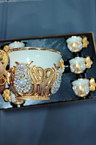 KT HOME Turkish Coffee Presentation Set 6 Person Metal Coffee Cup Set Coffee Cup Set of 6 with Stone Decoration