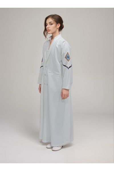 Generic Off-white abaya featuring geometric embroidery on the sleeves