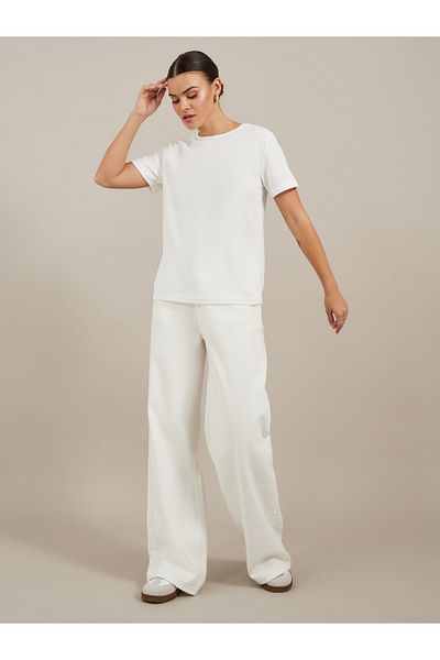 Styli Textured Round Neck Lace Detail T-Shirt with Bow Detail