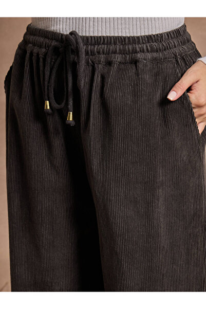 Sassafras By Styli Mid Rise Straight Fit Corduroy Pants