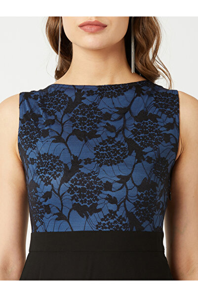 Miss Chase By Styli Lace Yoke Sleeveless A-Line Maxi Dress