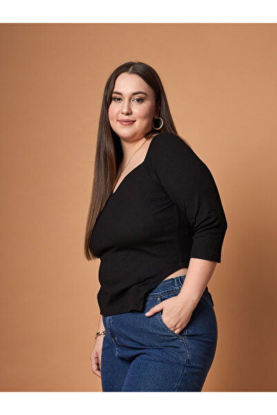 Sassafras By Styli Plus Size Textured Rib Knit Sweetheart Neck Top